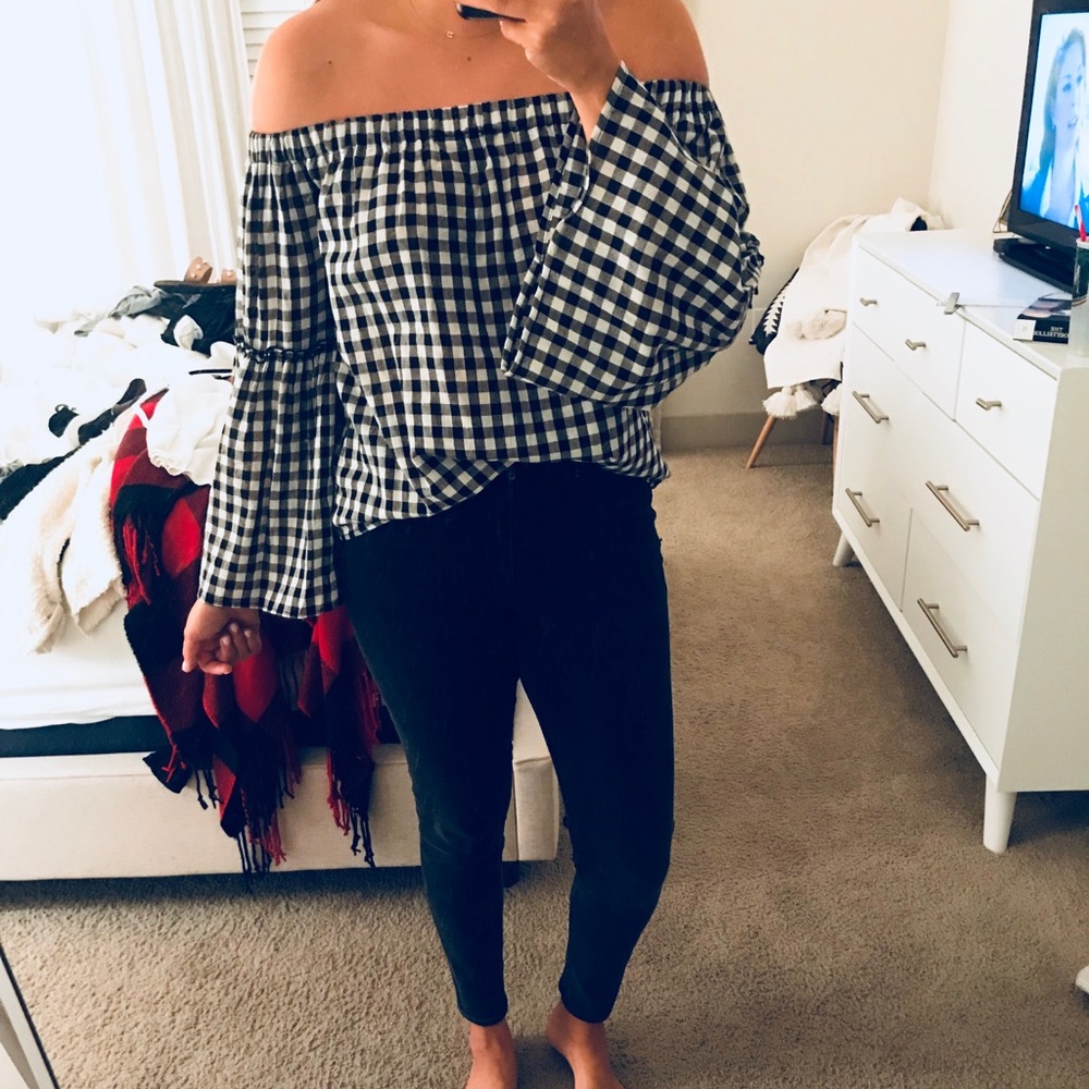 Off the shoulder long sleeve gingham top